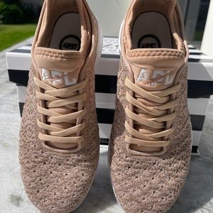 APL Rose Gold running shoes🌟 Size 7.5 women’s